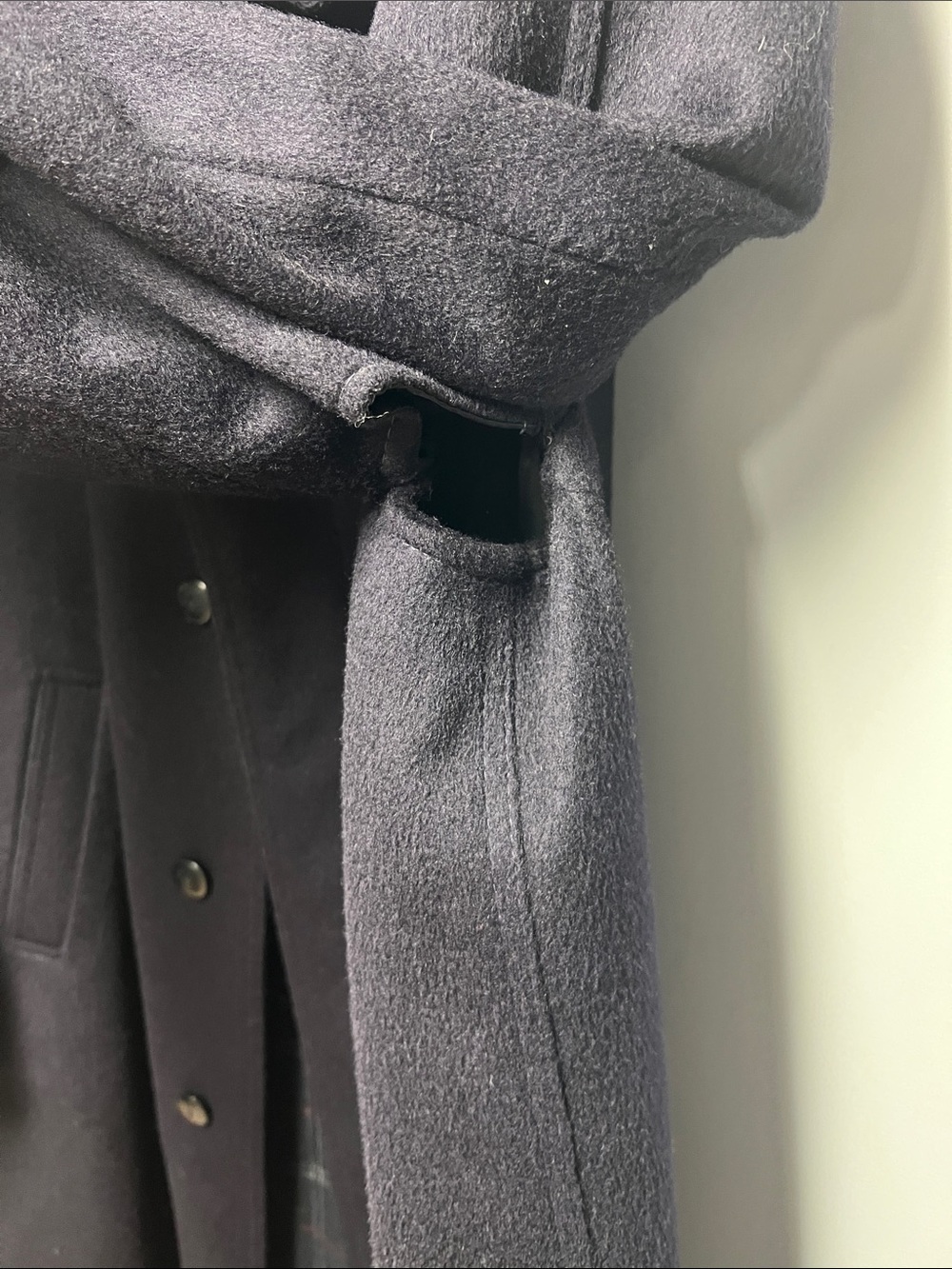 Classic Men's dark navy wool Long Trench Coat - Picture 9 of 9
